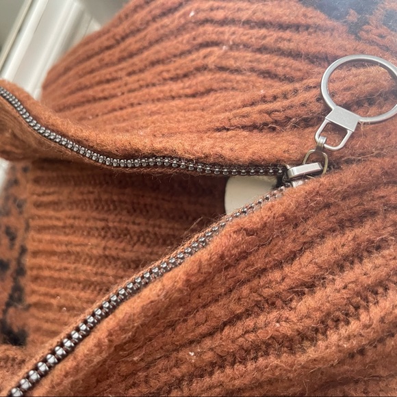 Aerie knit sweater/ 1/4 zip - Picture 4 of 5